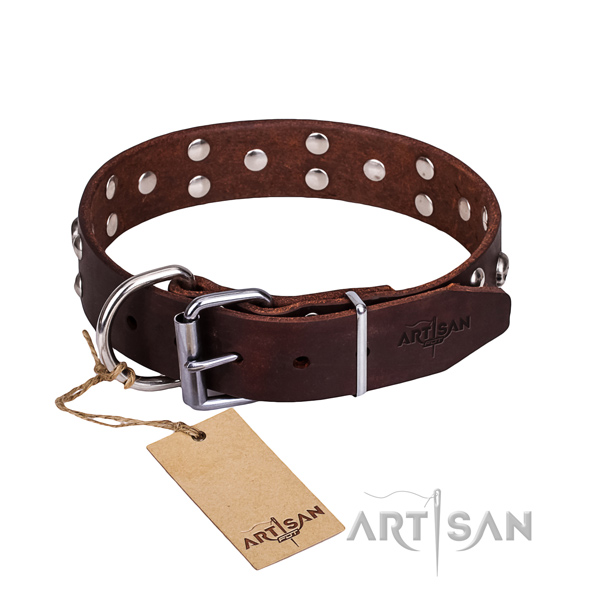 Leather dog collar with worked out edges for pleasant daily walking