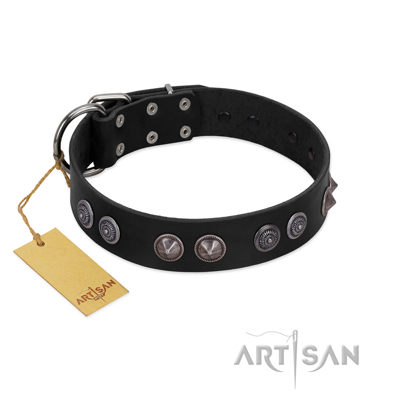 "Silver Medallions" Mod FDT Artisan Black Leather Siberian Husky Collar with Round Plates - Click Image to Close