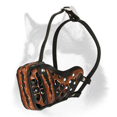 Leather dog muzzle for Siberian Husky agitation training