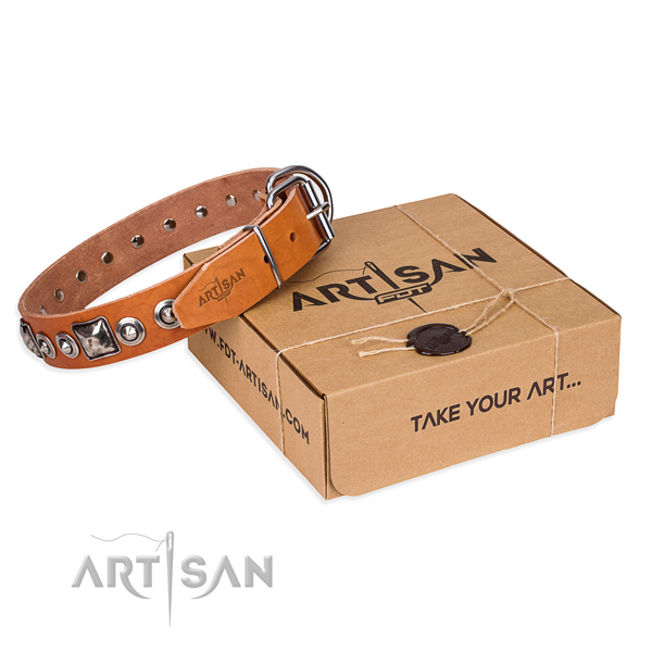 Leather dog collar made of top rate material with reliable fittings